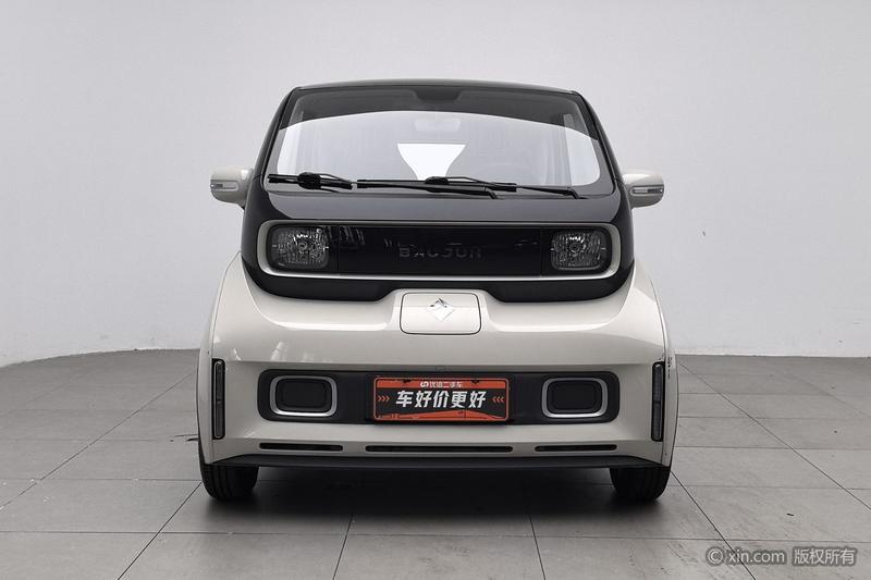 Baojun KiWi EV, 2022 — фото 2 из 12