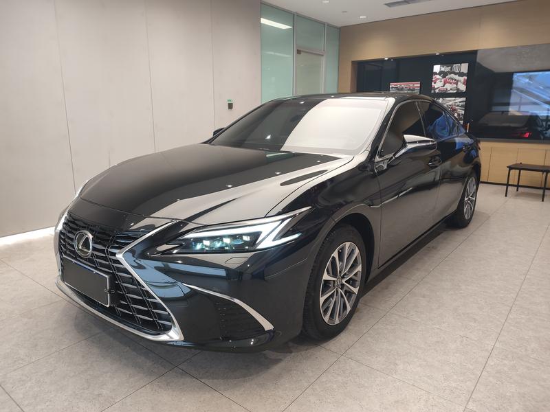 Lexus ES, 2025 — купить в Орле под ключ