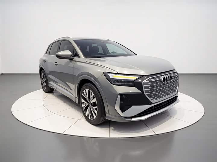 Audi Q4 e-tron, 2023 — фото 4 из 9