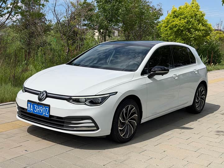 Volkswagen Golf, 2022 — купить в Самаре под ключ