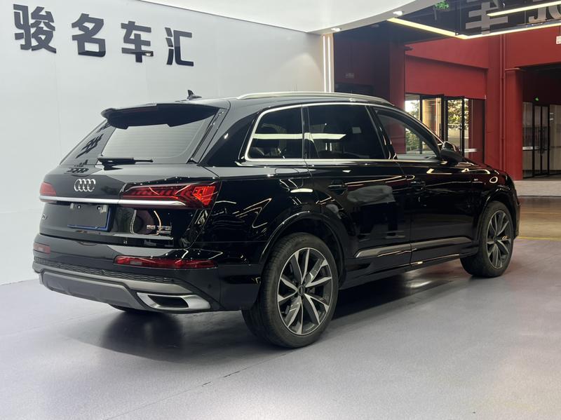 Audi Q7, 2023 — фото 6 из 12