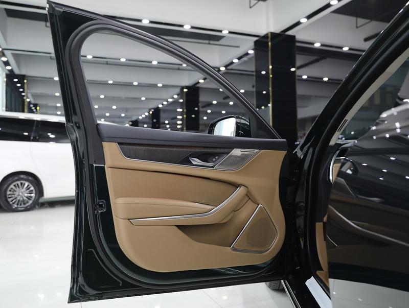 Jaguar XF L, 2024 — фото 12 из 12