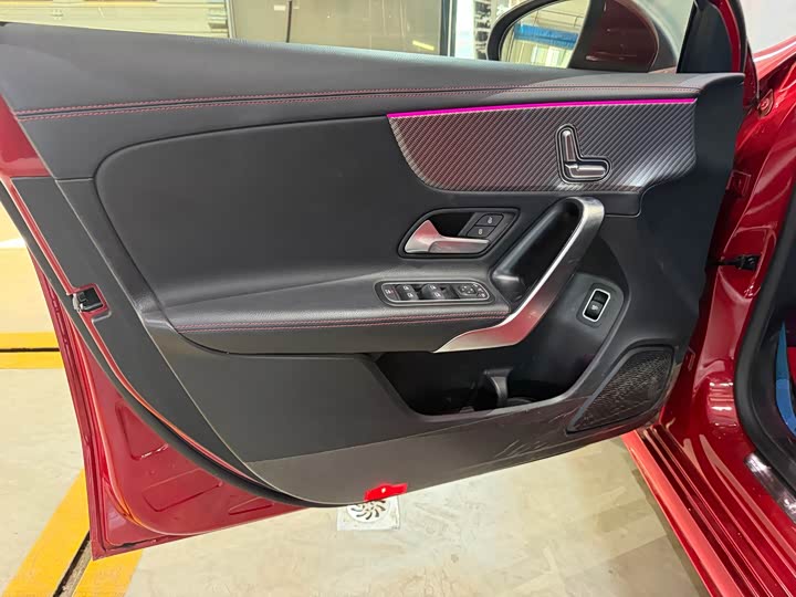 Mercedes-Benz A-Class, 2023 — фото 3 из 9