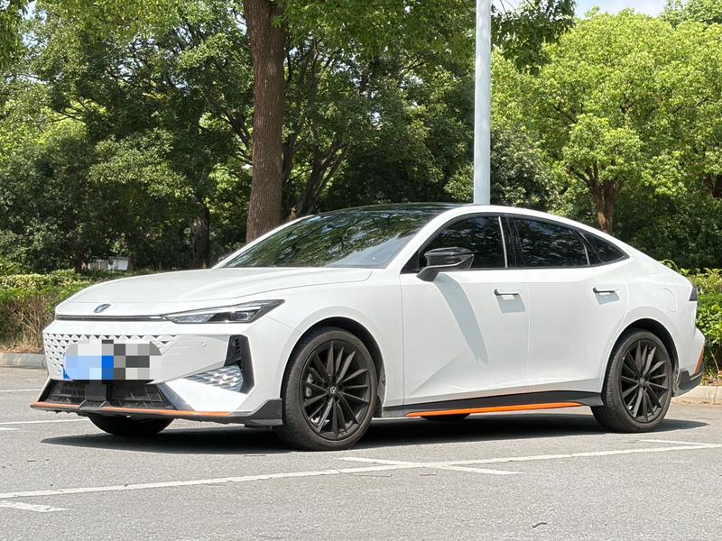 Changan UNI-V, 2023 — купить в Саратове под ключ