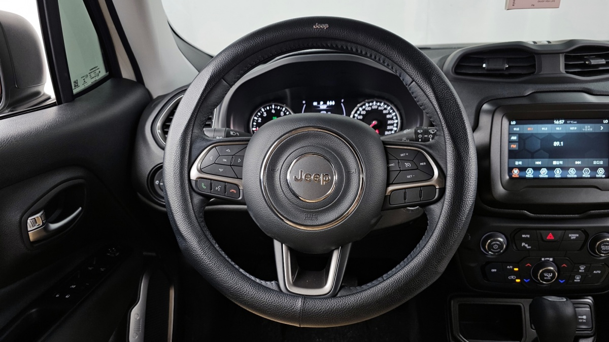 Jeep Renegade, 2022 — фото 12 из 12