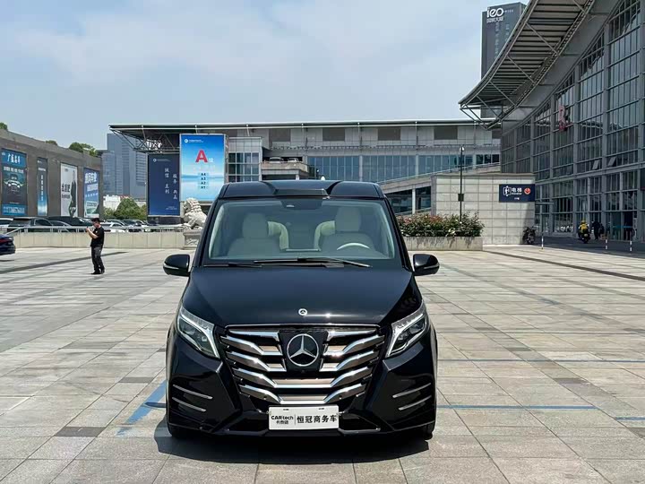 Mercedes-Benz V-Class, 2022 — фото 2 из 9