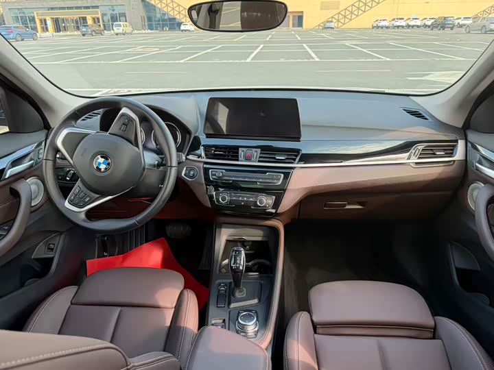 BMW X1, 2022 — фото 8 из 9