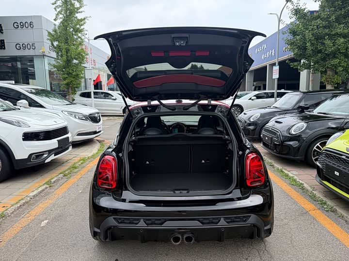 Mini Mini JCW, 2022 — фото 7 из 9
