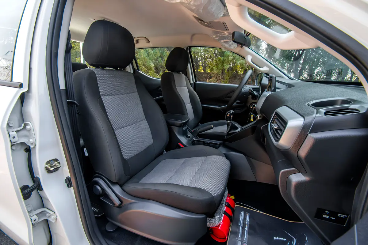 Peugeot Landtrek, 2023 — фото 10 из 10