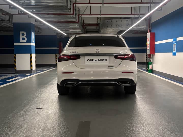 Mercedes-Benz E-Class, 2021 — фото 8 из 9