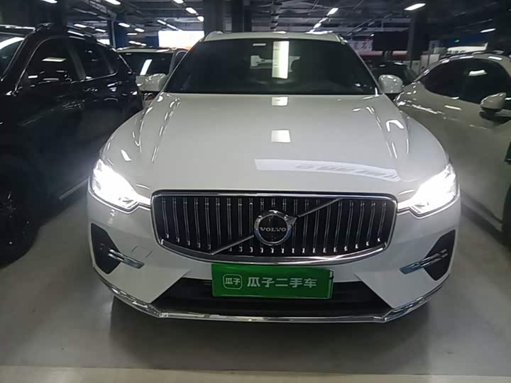 Volvo XC60 Hybrid, 2023 — фото 3 из 9