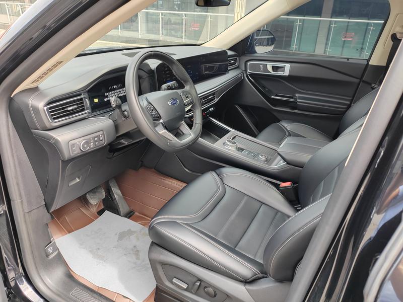 Ford Explorer, 2024 — фото 10 из 12