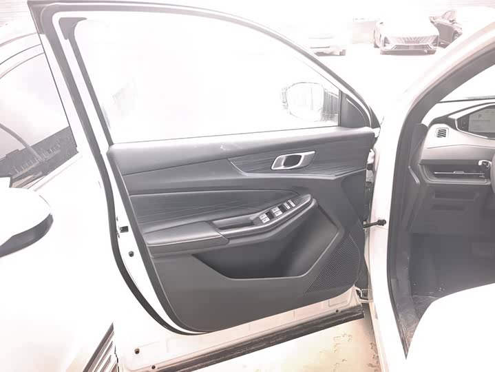 Changan CS55 Plus Hybrid, 2026 — фото 7 из 9