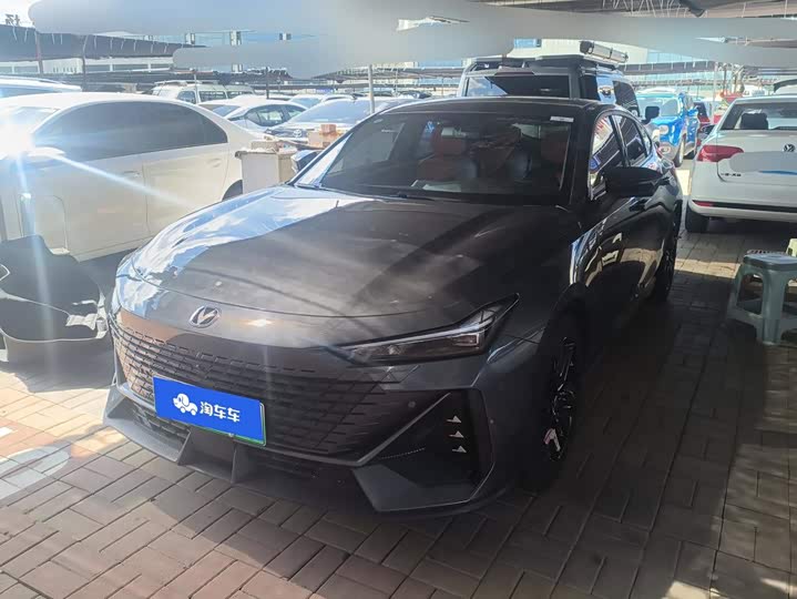 Changan UNI-V Hybrid, 2023 — купить в Воронеже под ключ
