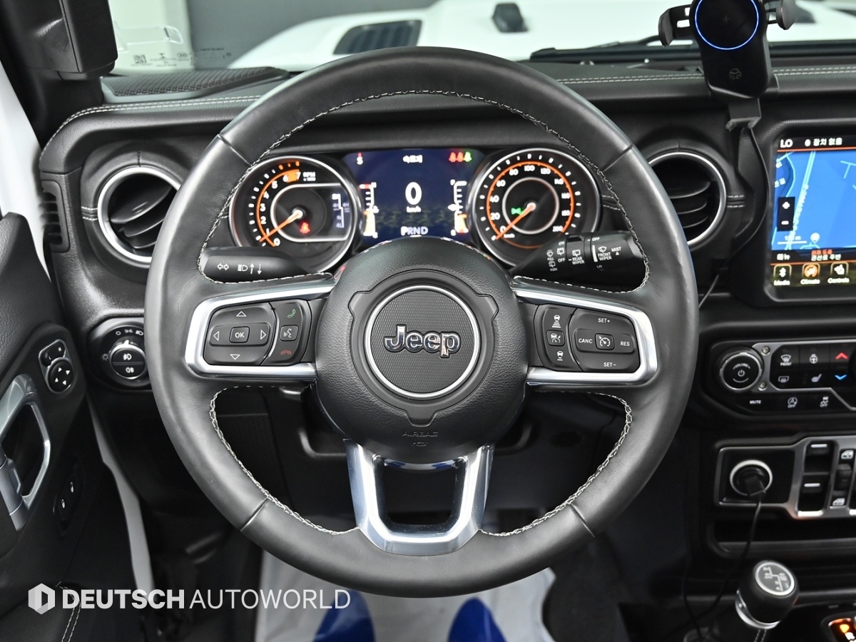 Jeep Wrangler, 2022 — фото 12 из 12