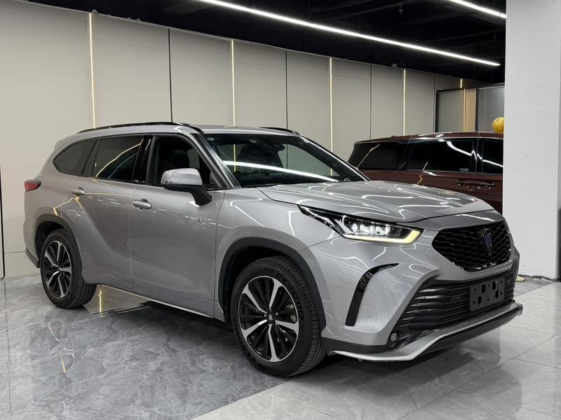Toyota Crown Kluger, 2022 — фото 3 из 11