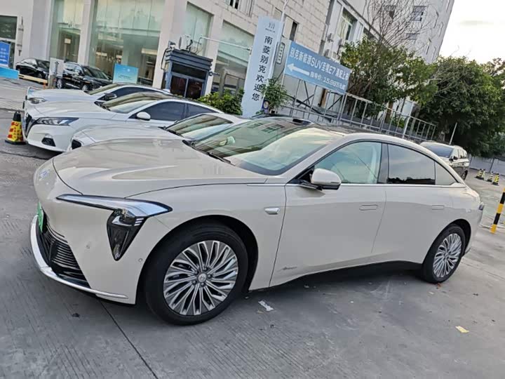 Buick Electra L7, 2025 — фото 2 из 9