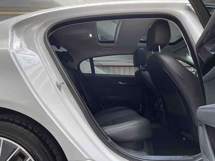Jaguar XE L, 2022 — фото 8 из 9