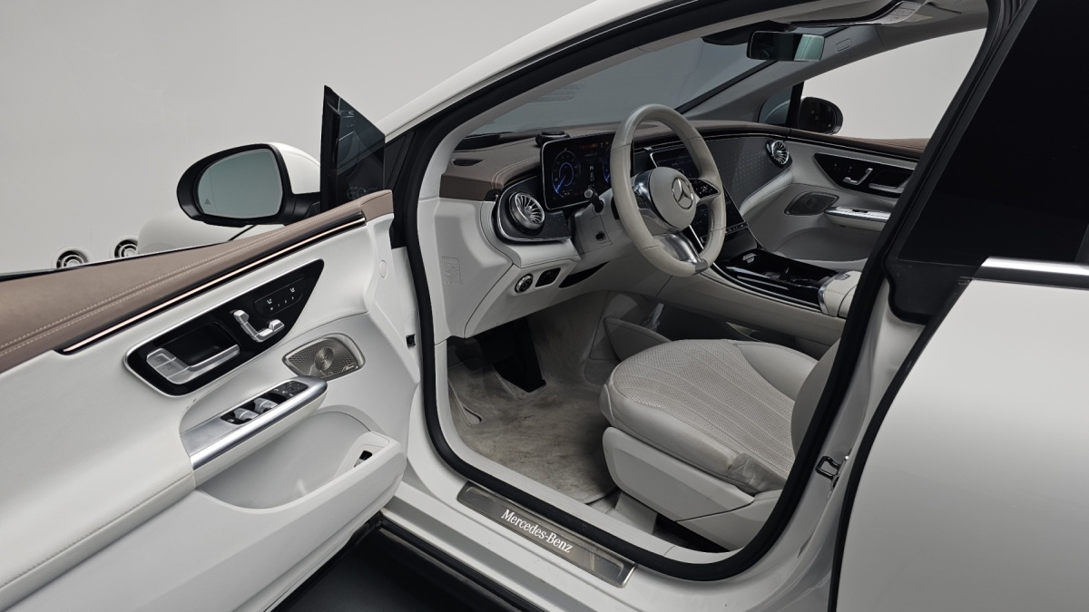 Mercedes-Benz EQE, 2023 — фото 9 из 12
