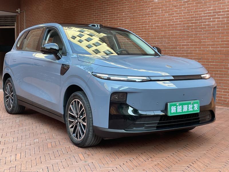 Leapmotor B10, 2025 — фото 3 из 12
