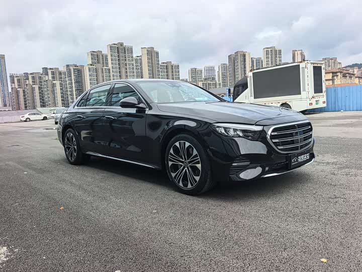 Mercedes-Benz E-Class, 2025 — фото 3 из 9
