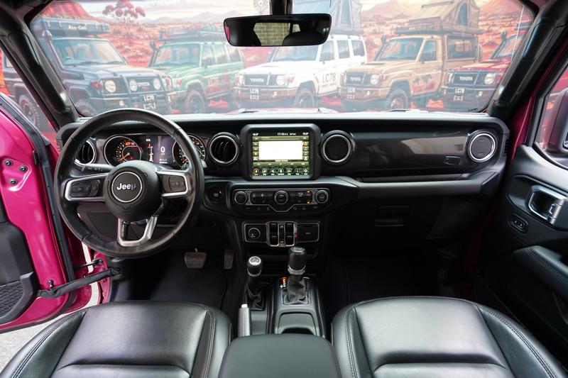 Jeep Wrangler, 2022 — фото 10 из 12