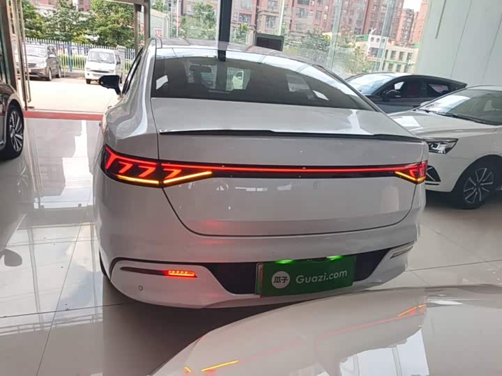 BYD Qin Plus, 2024 — фото 6 из 9