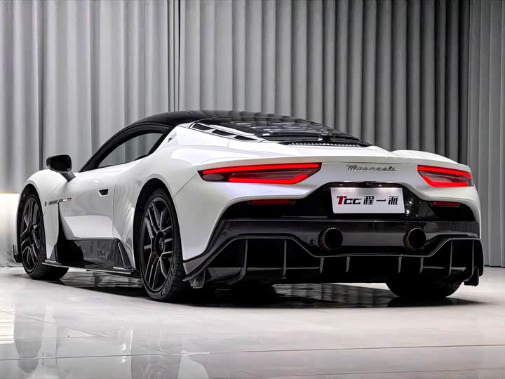 Maserati MC20, 2022 — фото 8 из 9