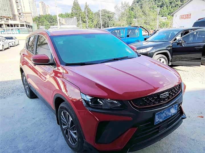Geely Coolray, 2022 — фото 3 из 9