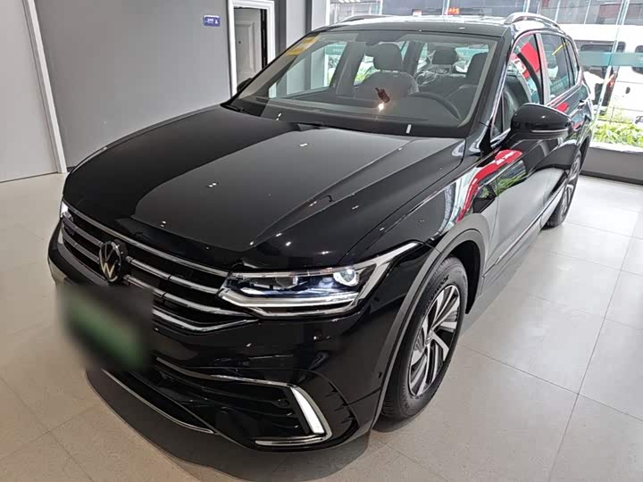Volkswagen Tiguan L Hybrid, 2025 — купить в Белгороде под ключ