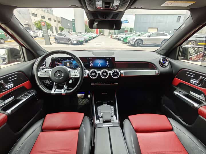 Mercedes-Benz GLB-Class AMG, 2022 — фото 7 из 9