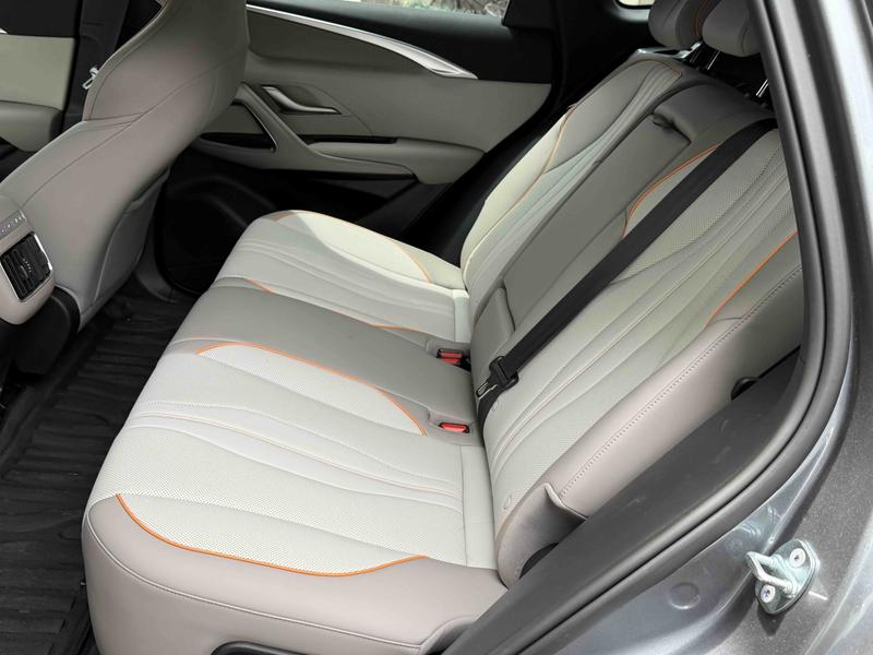 BYD Song Pro Hybrid, 2024 — фото 10 из 11