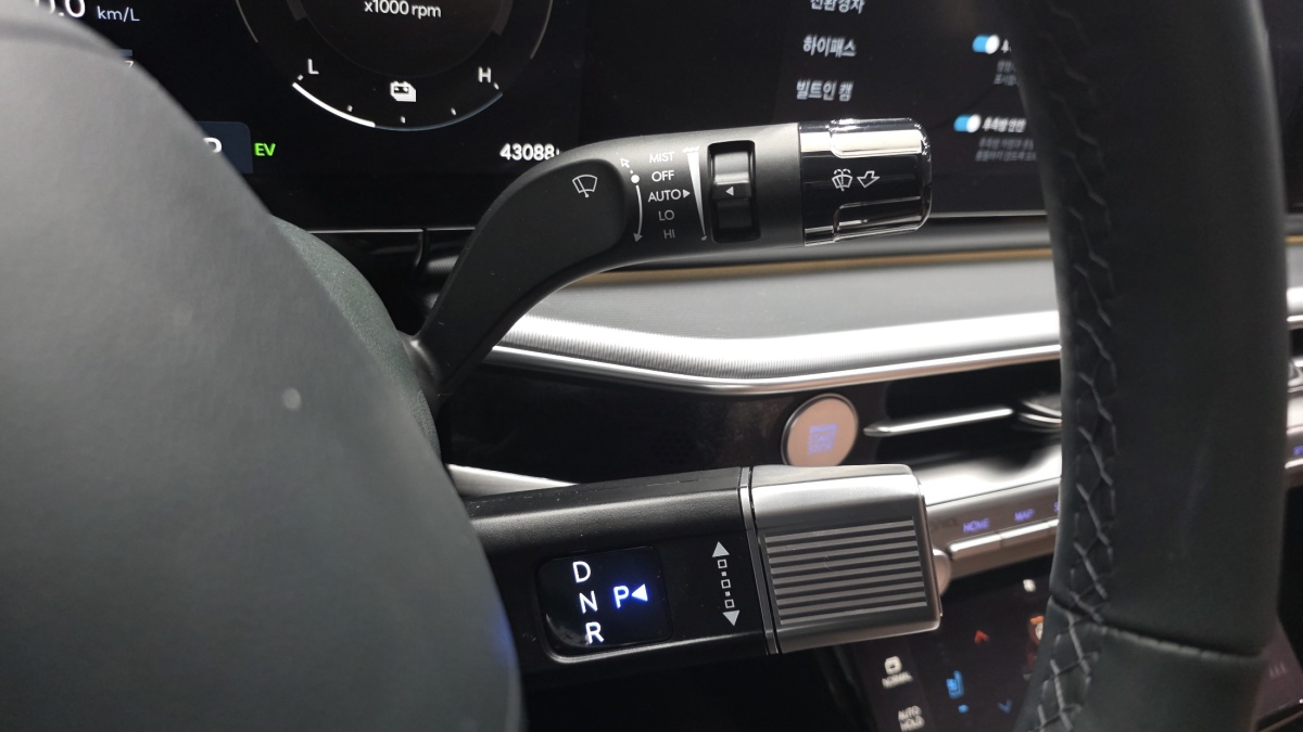 Hyundai Grandeur, 2023 — фото 8 из 12