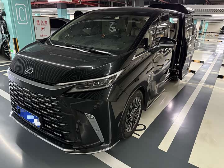Lexus LM, 2025 — фото 2 из 9