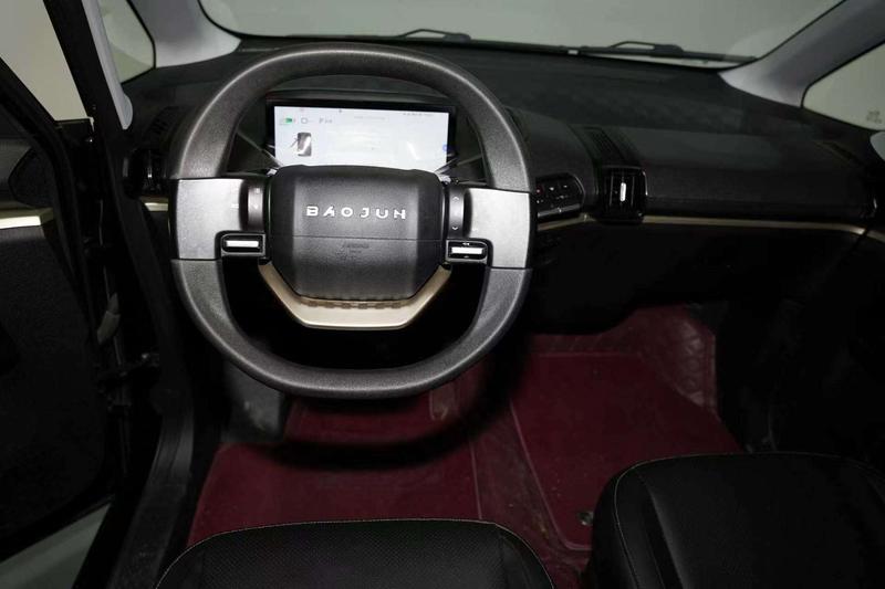 Baojun KiWi EV, 2021 — фото 8 из 11