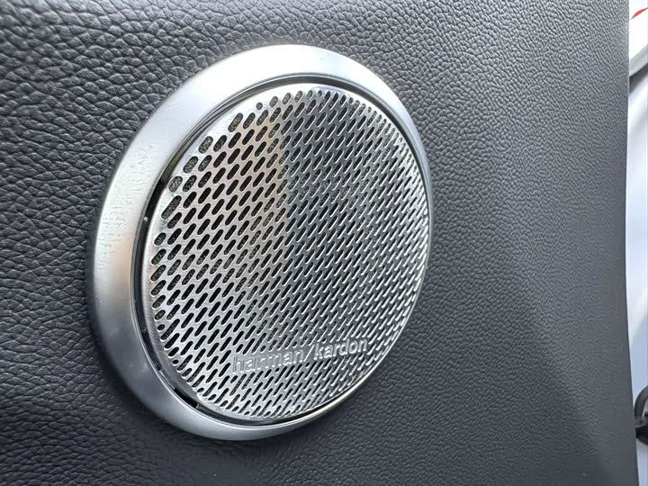 Alfa Romeo Giulia, 2023 — фото 5 из 9