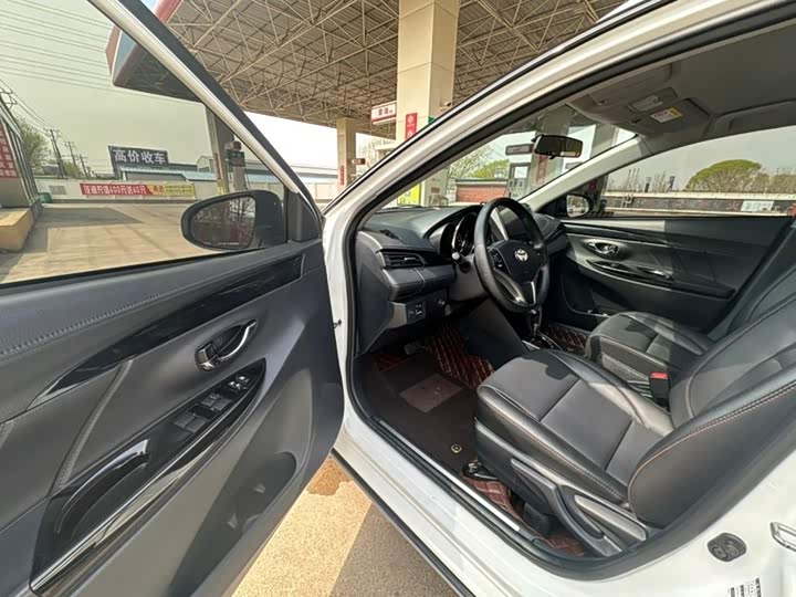 Toyota Yaris L Hatchback, 2022 — фото 4 из 9