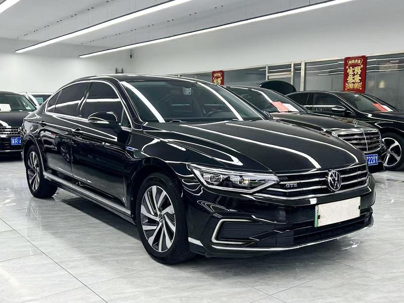 Volkswagen Magotan GTE Hybrid, 2023 — фото 3 из 12