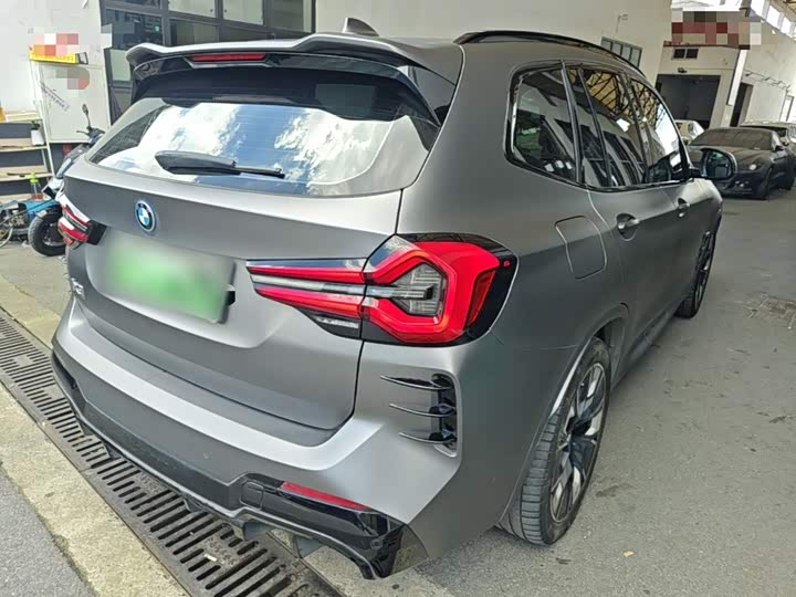 BMW iX3, 2022 — фото 7 из 9