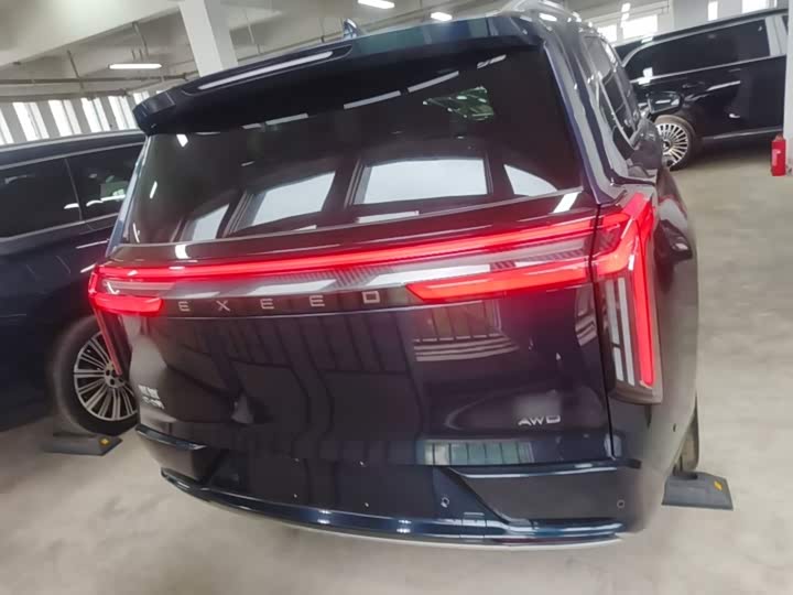 Exeed VX C-DM Hybrid, 2024 — фото 6 из 9
