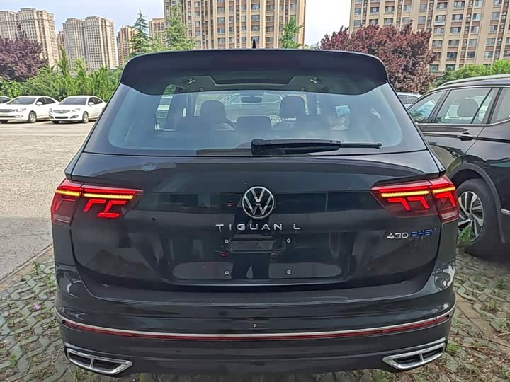 Volkswagen Tiguan L Hybrid, 2025 — фото 4 из 9