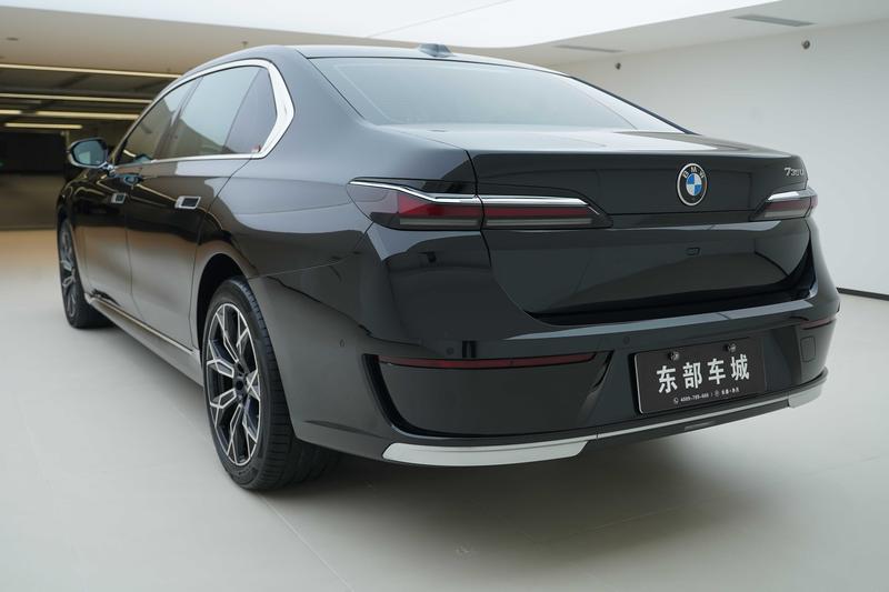 BMW 7 Series, 2024 — фото 4 из 12