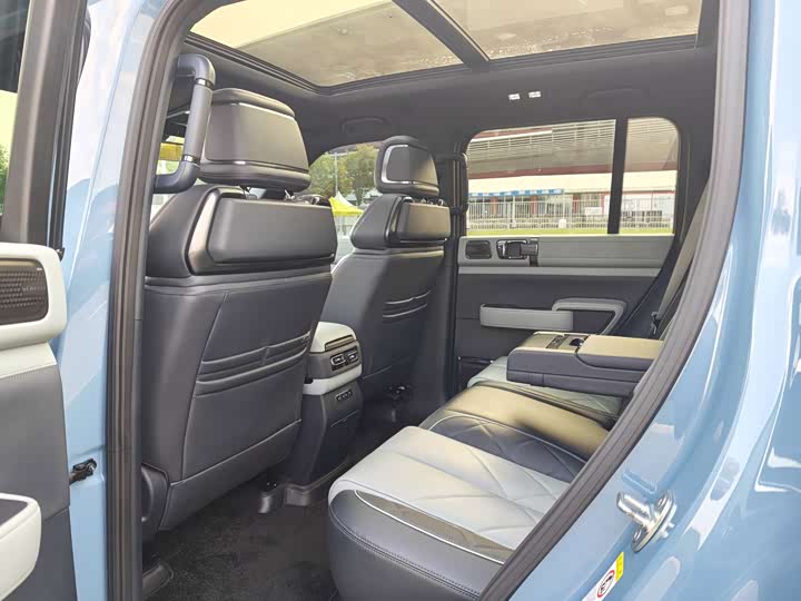BYD FangChengBao Leopard 5, 2023 — фото 7 из 9