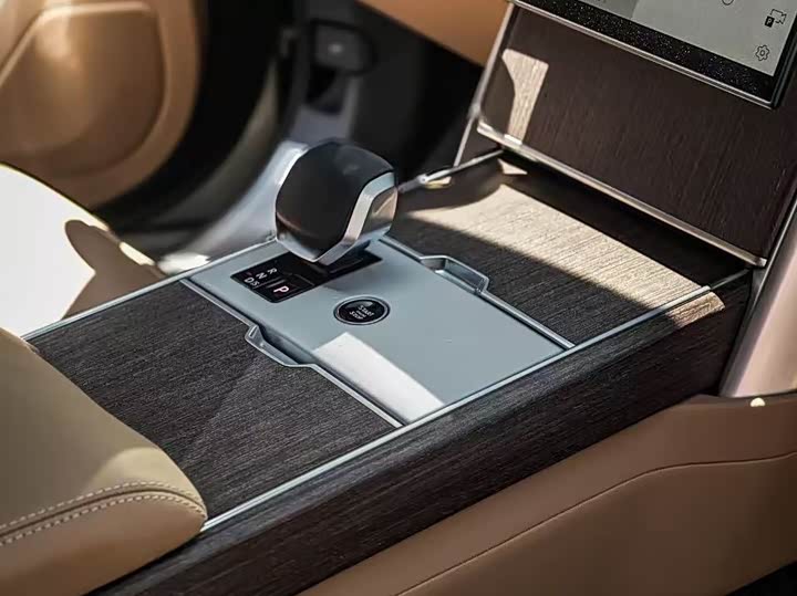 Land Rover Range Rover, 2025 — фото 9 из 9