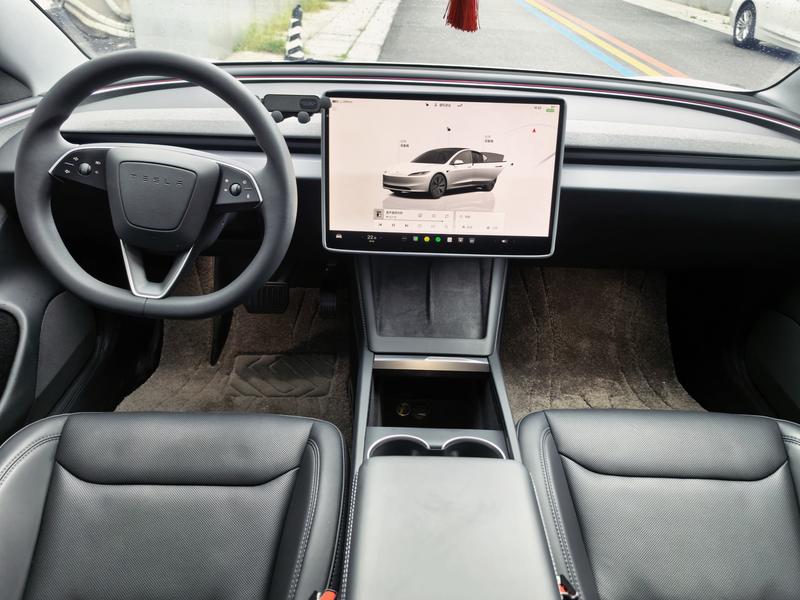 Tesla Model 3, 2024 — фото 6 из 9