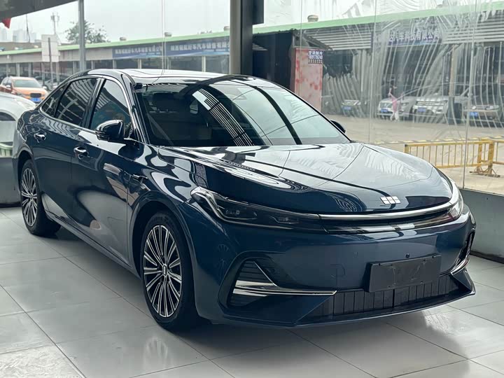 Geely Galaxy A7, 2025 — фото 3 из 9