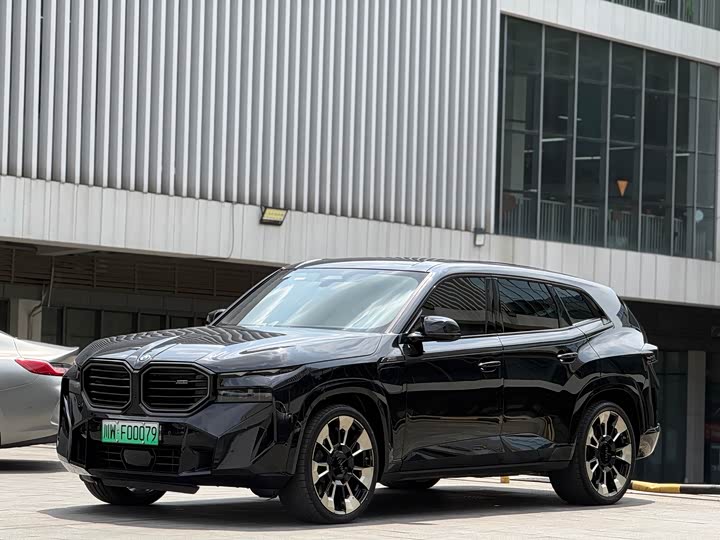 BMW XM, 2024 — фото 6 из 9