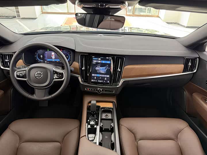 Volvo S90, 2024 — фото 5 из 9