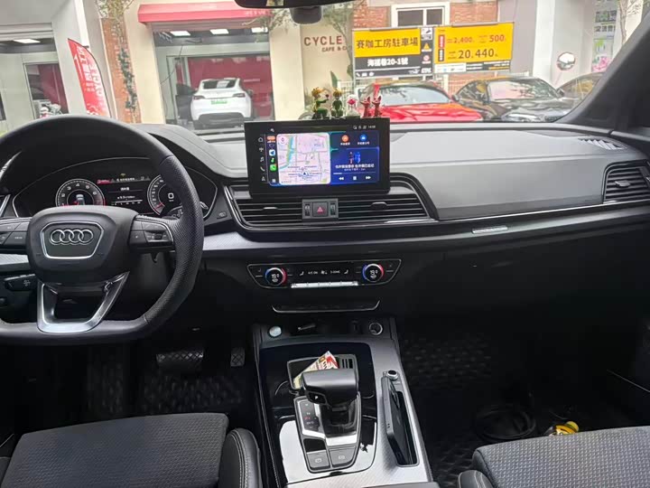 Audi Q5L Sportback, 2022 — фото 9 из 9