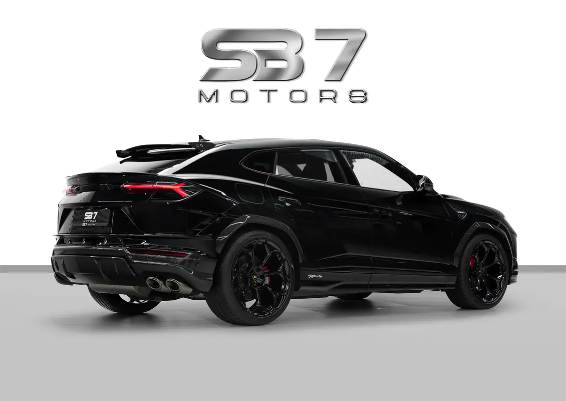 Lamborghini Urus, 2024 — фото 4 из 10